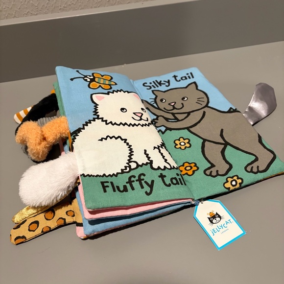 Jellycat London Kitten Tails Crinkle Soft Baby Infant Book Toy Brand New w/ Tags - Picture 6 of 8